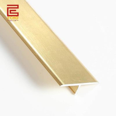 qualidade  Aluminium Exterior Flooring T Molding Transition Strip Room Metal Floor Divider Strips fábrica
