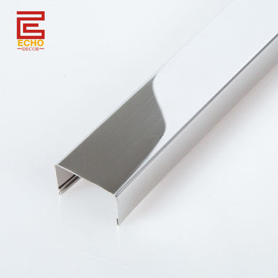 Trim de azulejos de aço inoxidável contemporâneo