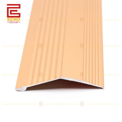 Antiderrapante auto-aderente de alumínio Redutor de piso de transição de tiras comprimento 2-3m/Trim de azulejos de canto externo personalizado